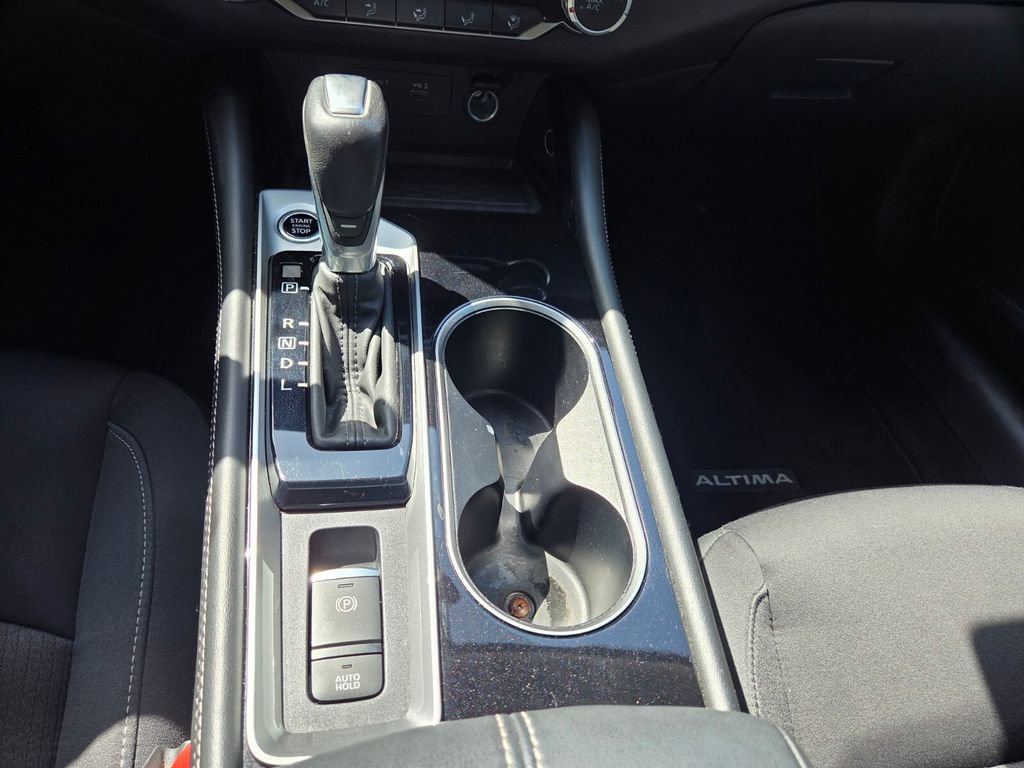 Used 2024 Nissan Altima 2.5 SV w/ SV Premium Package FWD image 18