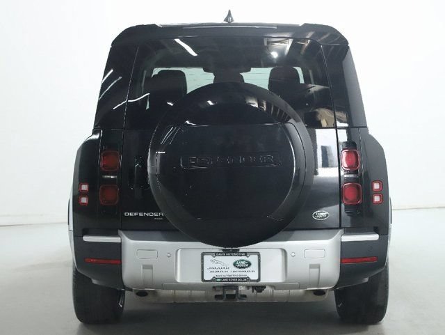 Certified 2023 Land Rover Defender 130 SE AWD/4WD image 7