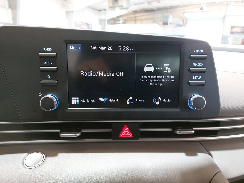 Certified 2025 Hyundai Elantra Blue image 22