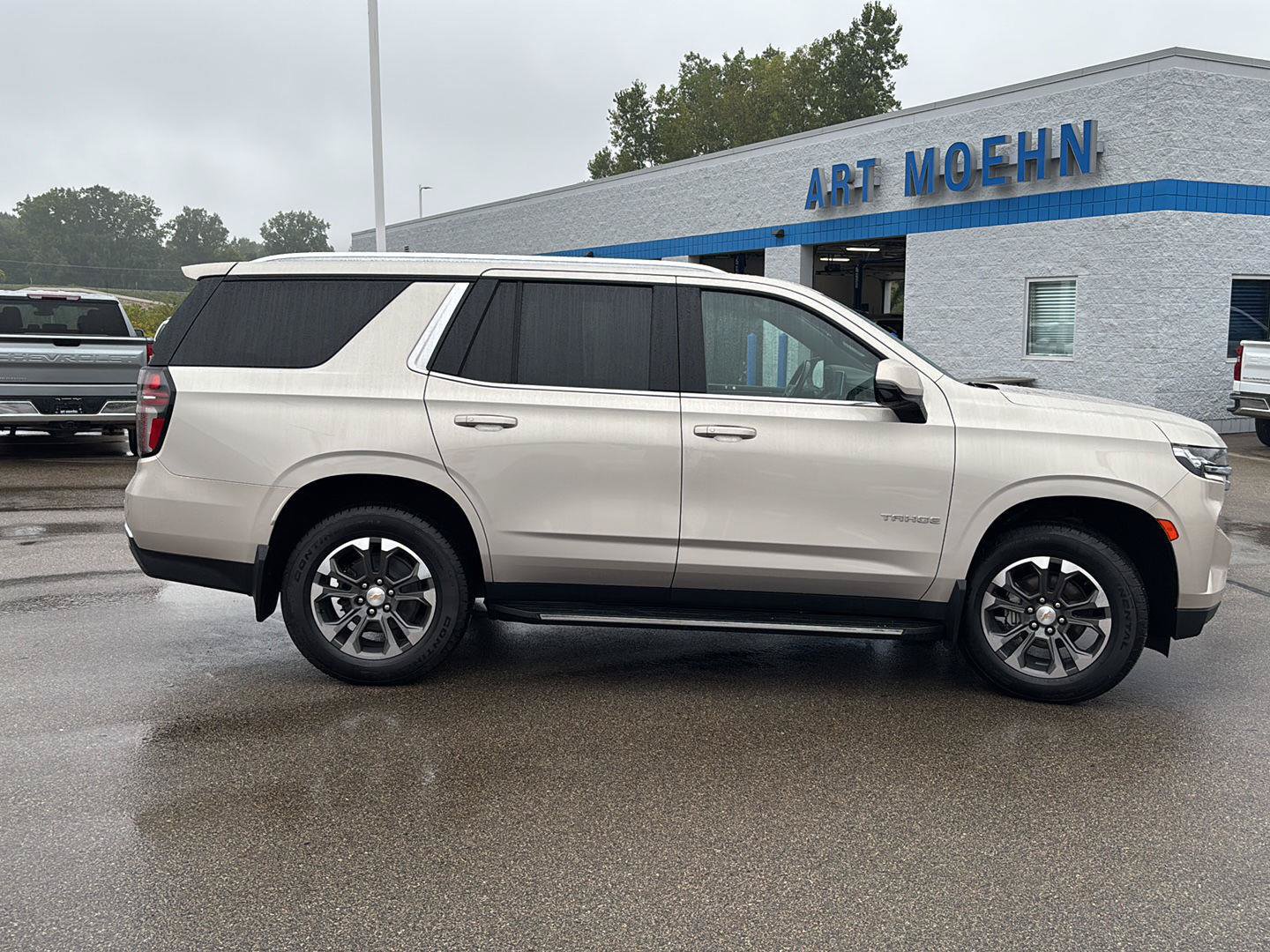 Used 2022 Chevrolet Tahoe LT w/ LT Signature Plus Package AWD/4WD image 8