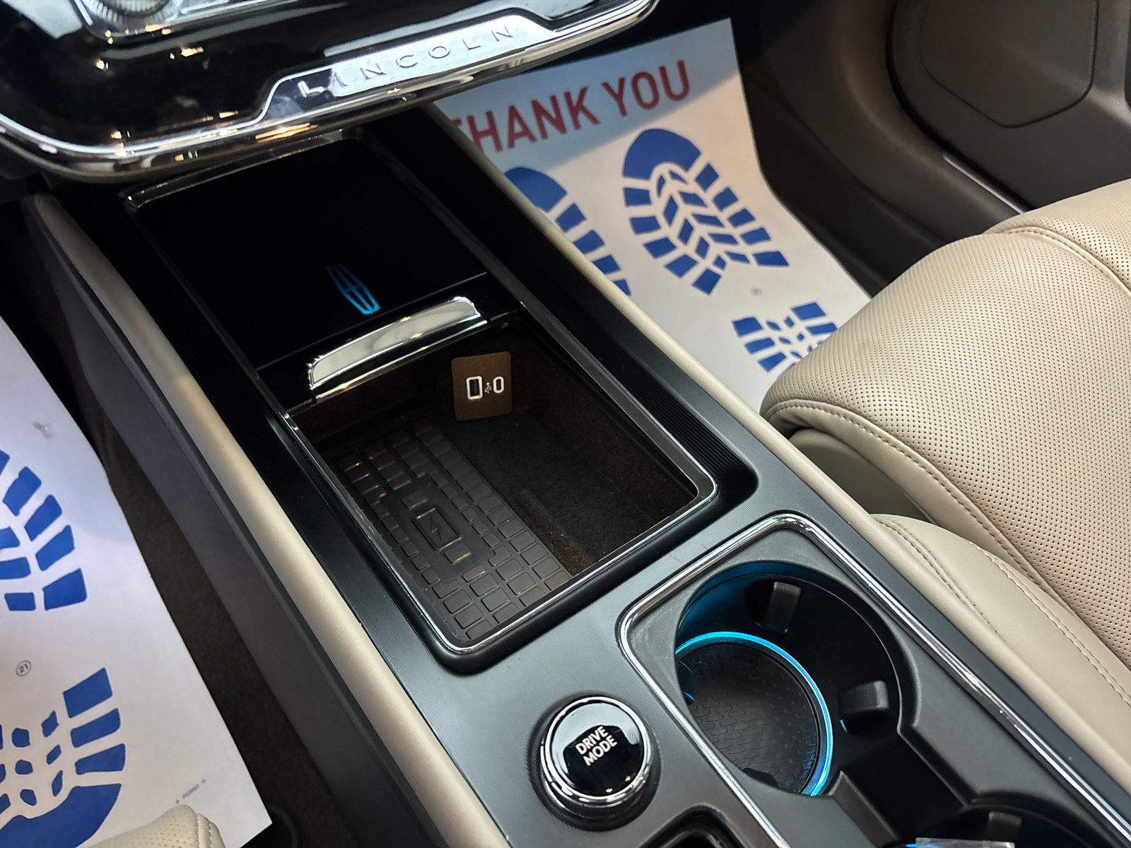 Certified 2023 Lincoln Corsair Reserve w/ Equipment Group 202A image 23