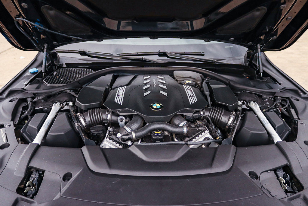 Used 2022 BMW 750i xDrive AWD/4WD image 33
