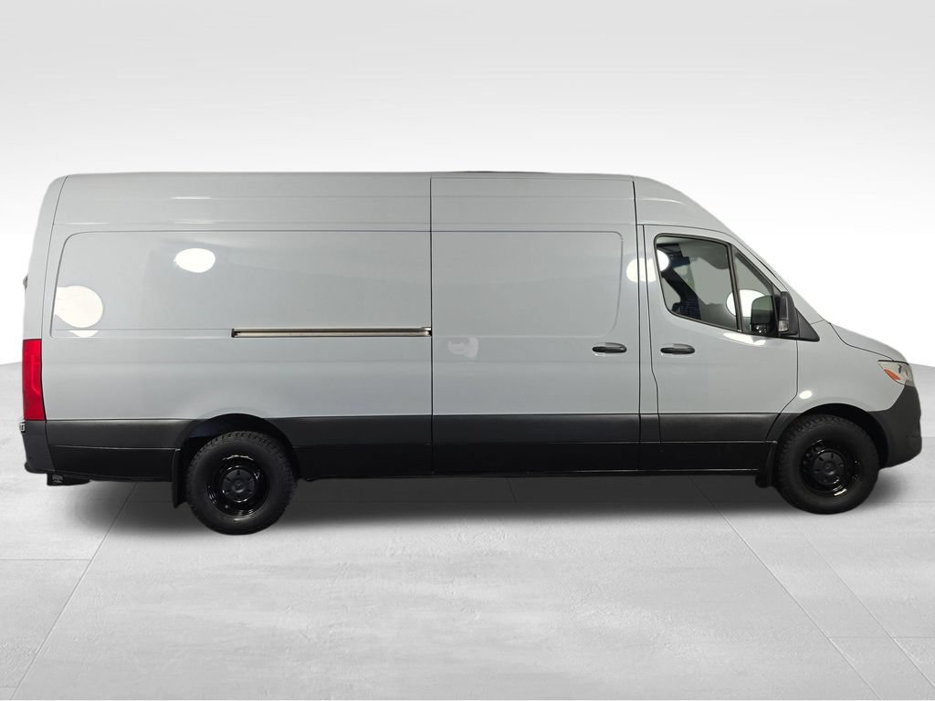Used 2021 Mercedes-Benz Sprinter 2500 image 8