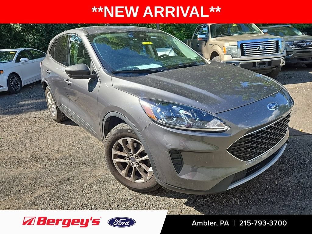 Used 2022 Ford Escape SE FWD image 1