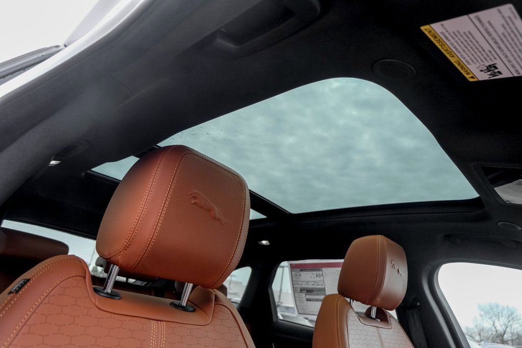 New 2026 Jaguar F-PACE R-Dynamic S image 22