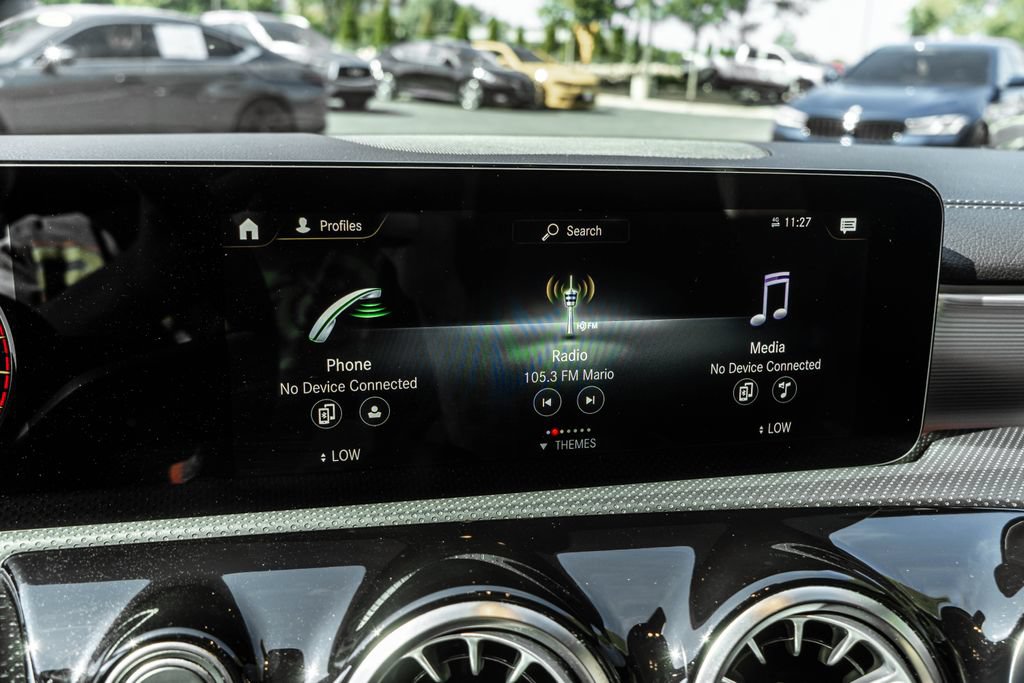 Used 2022 Mercedes-Benz CLA 250 4MATIC image 8