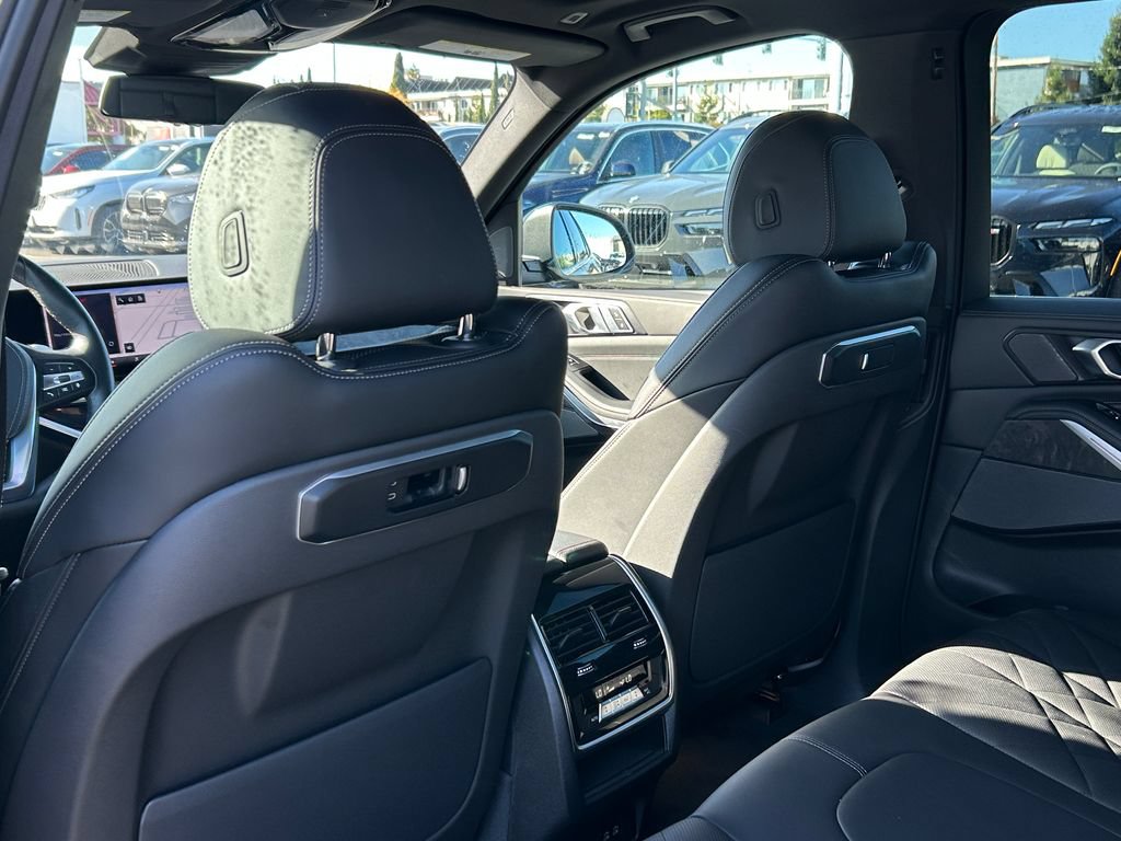 Used 2024 BMW X5 xDrive50e w/ Premium Package AWD/4WD image 31