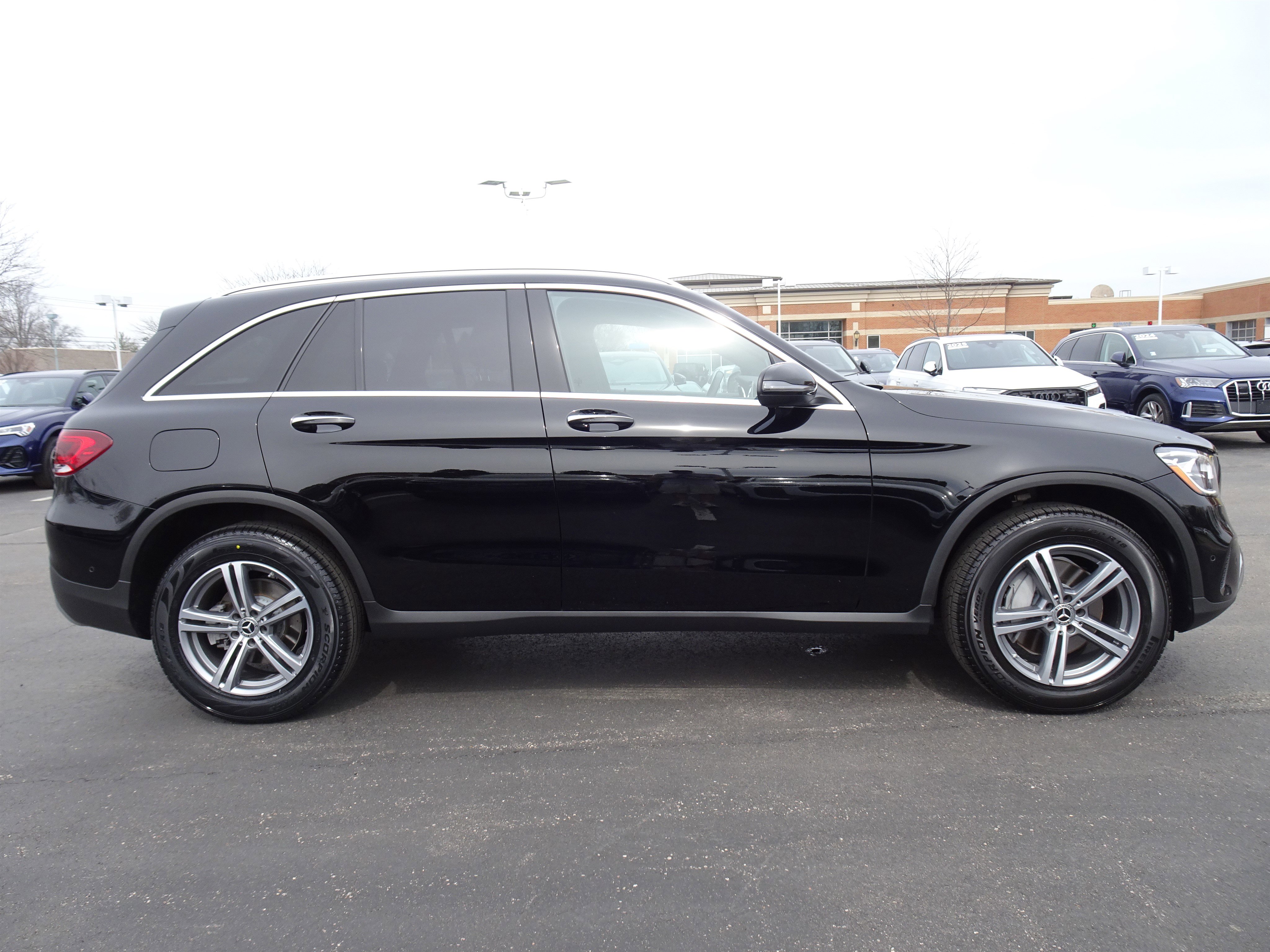 Used 2021 Mercedes-Benz GLC 300 4MATIC image 6