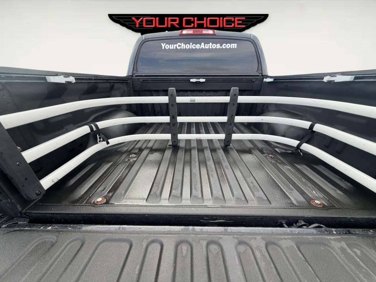 Used 2015 Toyota Tundra Limited w/ Limited Premium Package AWD/4WD image 9