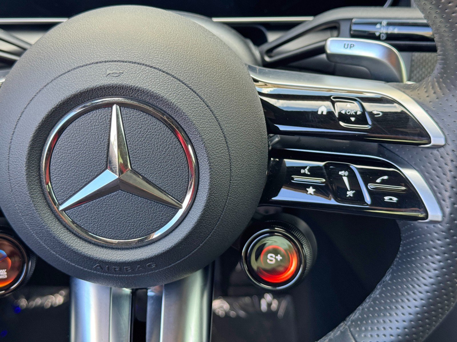 Used 2024 Mercedes-Benz GLC 43 AMG 4MATIC image 24