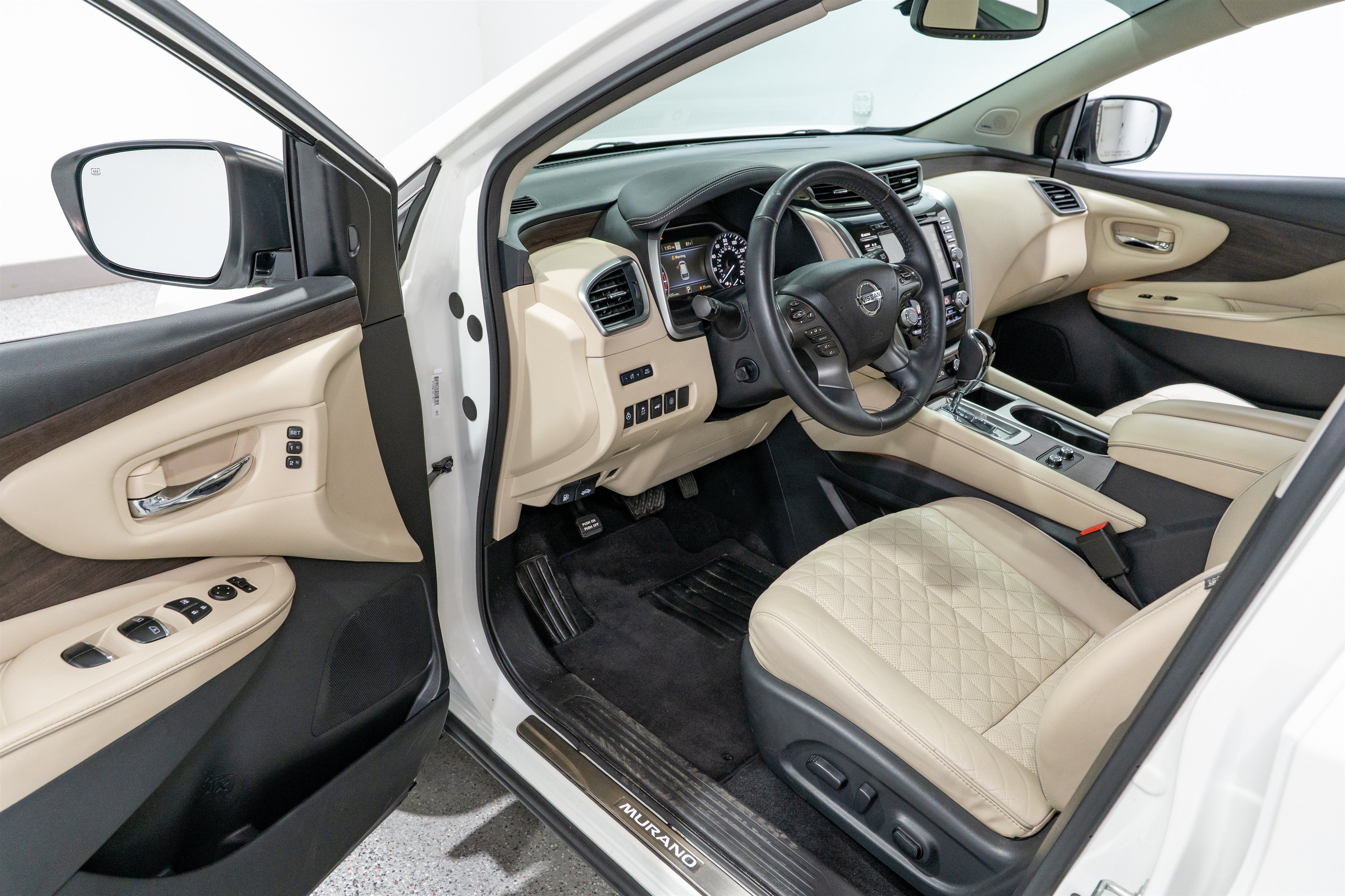 Used 2020 Nissan Murano Platinum FWD image 12