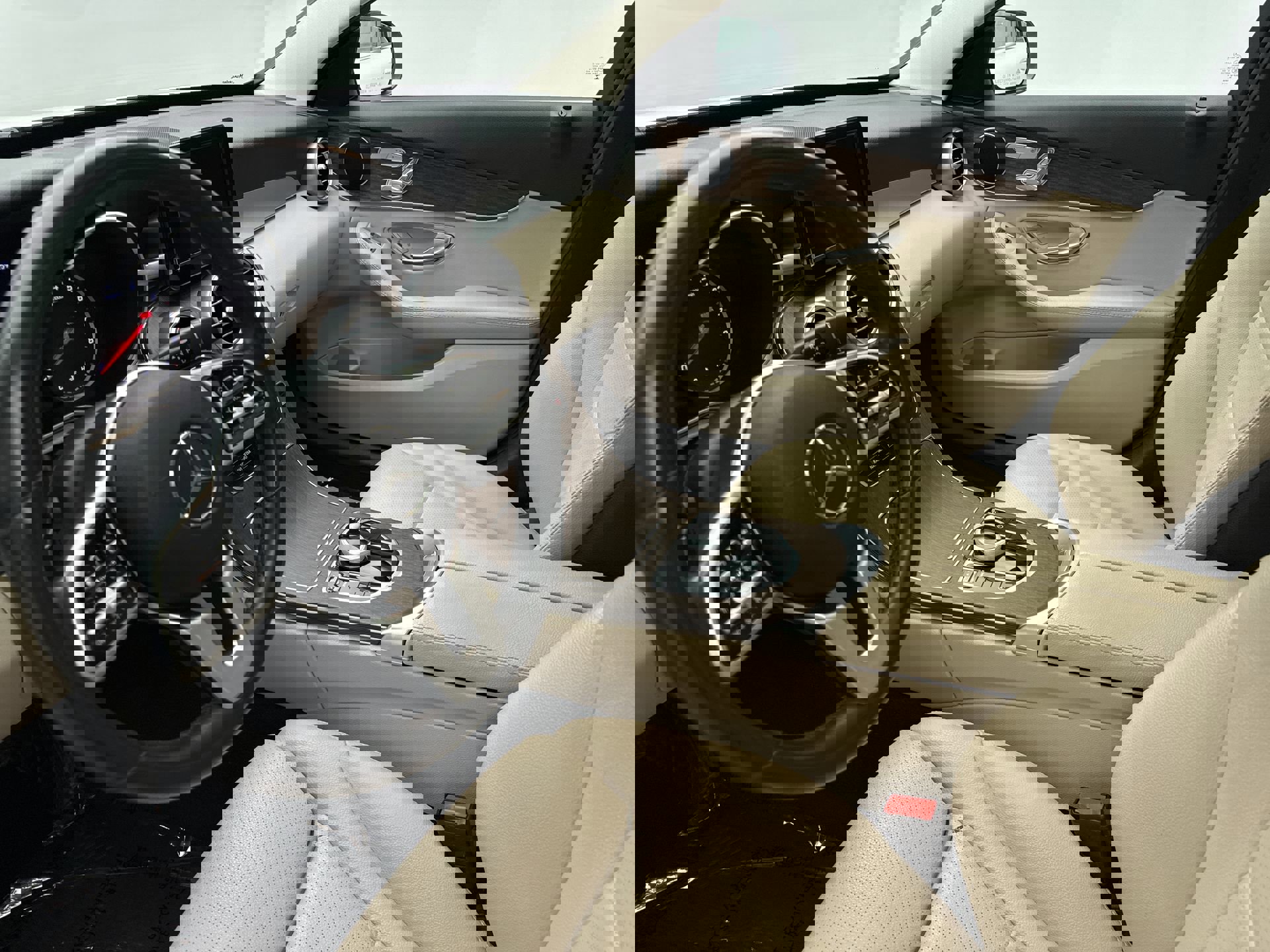 Used 2019 Mercedes-Benz C 300 4MATIC Sedan image 10