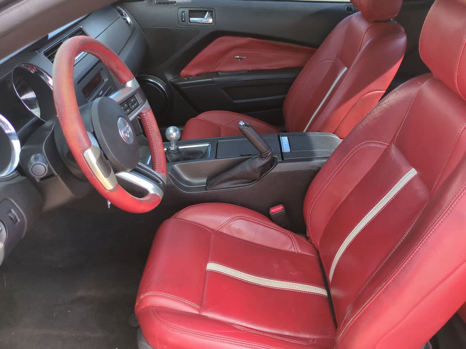 Used 2013 Ford Mustang GT Premium w/ Comfort Pkg image 16