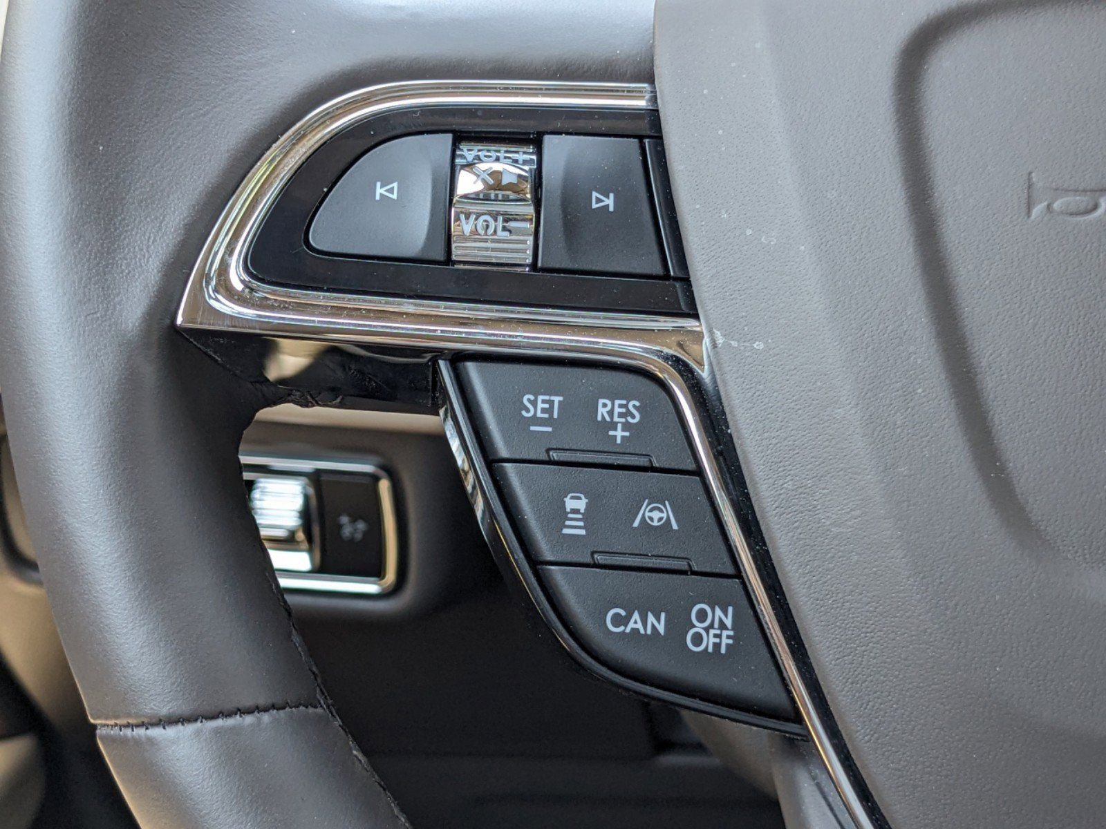 Certified 2023 Lincoln Nautilus Reserve w/ Equipment Group 201A image 27