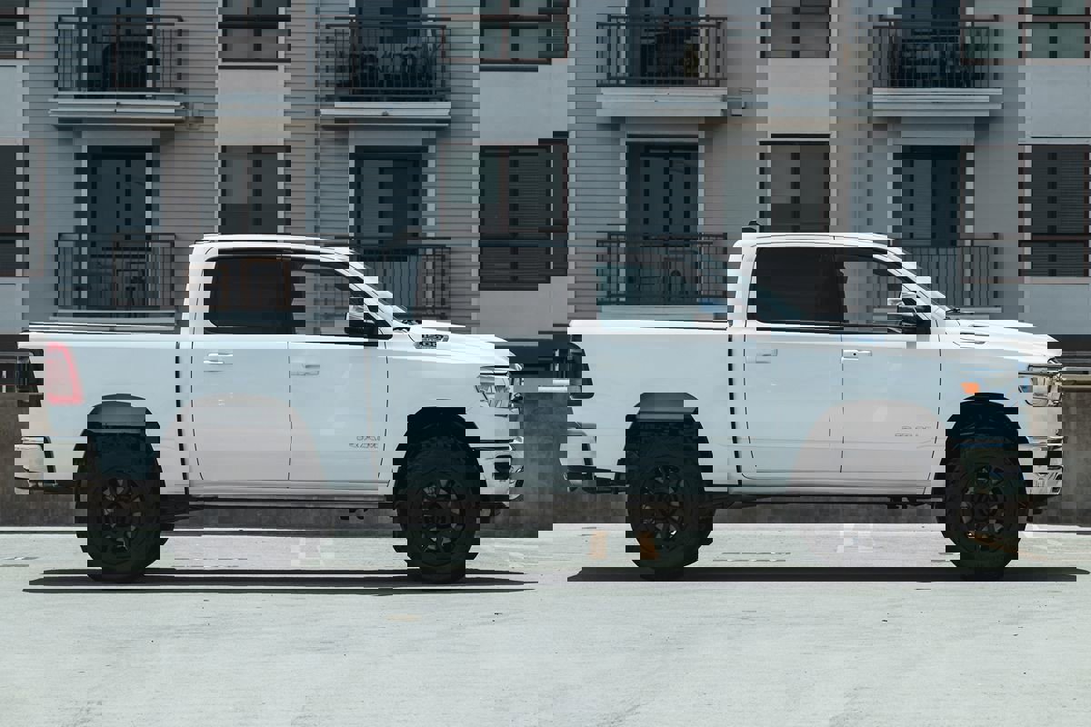 Used 2024 RAM 1500 Laramie image 16