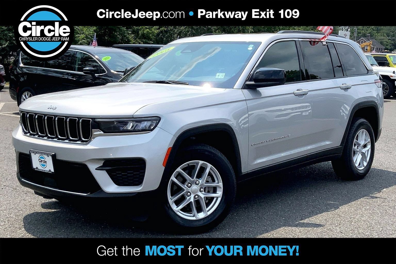 Certified 2025 Jeep Grand Cherokee Laredo X w/ Luxury Tech Group I