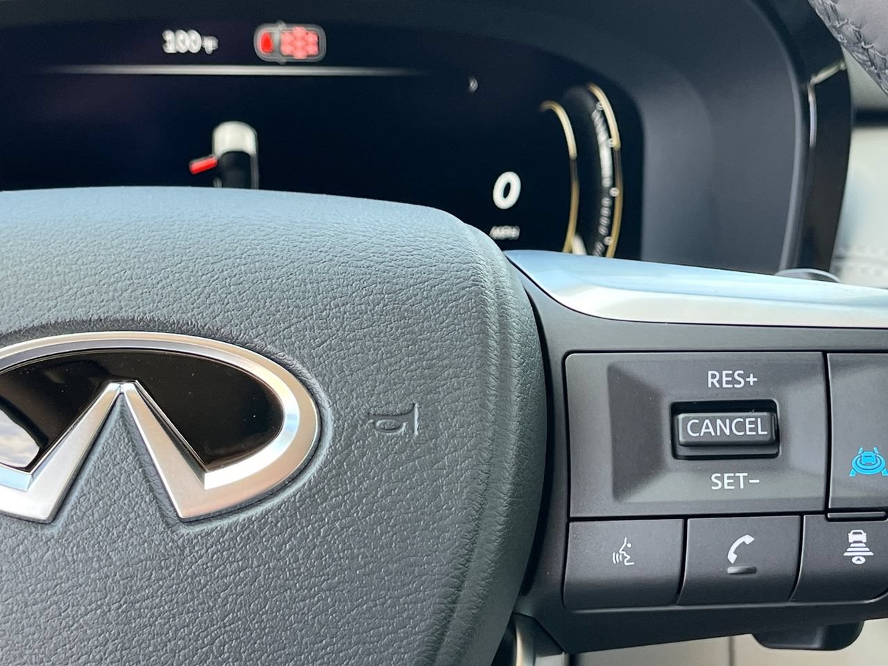 New 2027 INFINITI QX60 Luxe FWD image 20