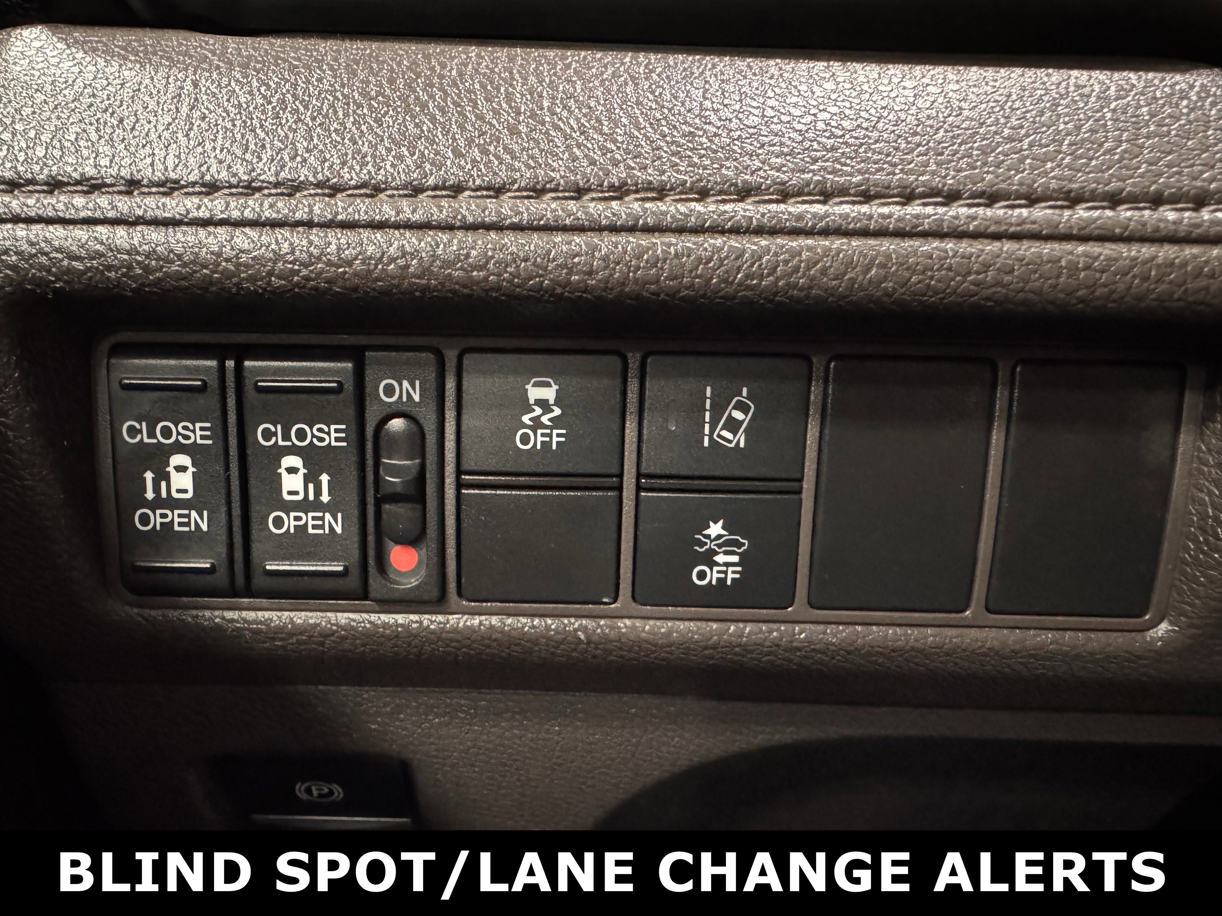 Used 2018 Honda Odyssey EX image 13