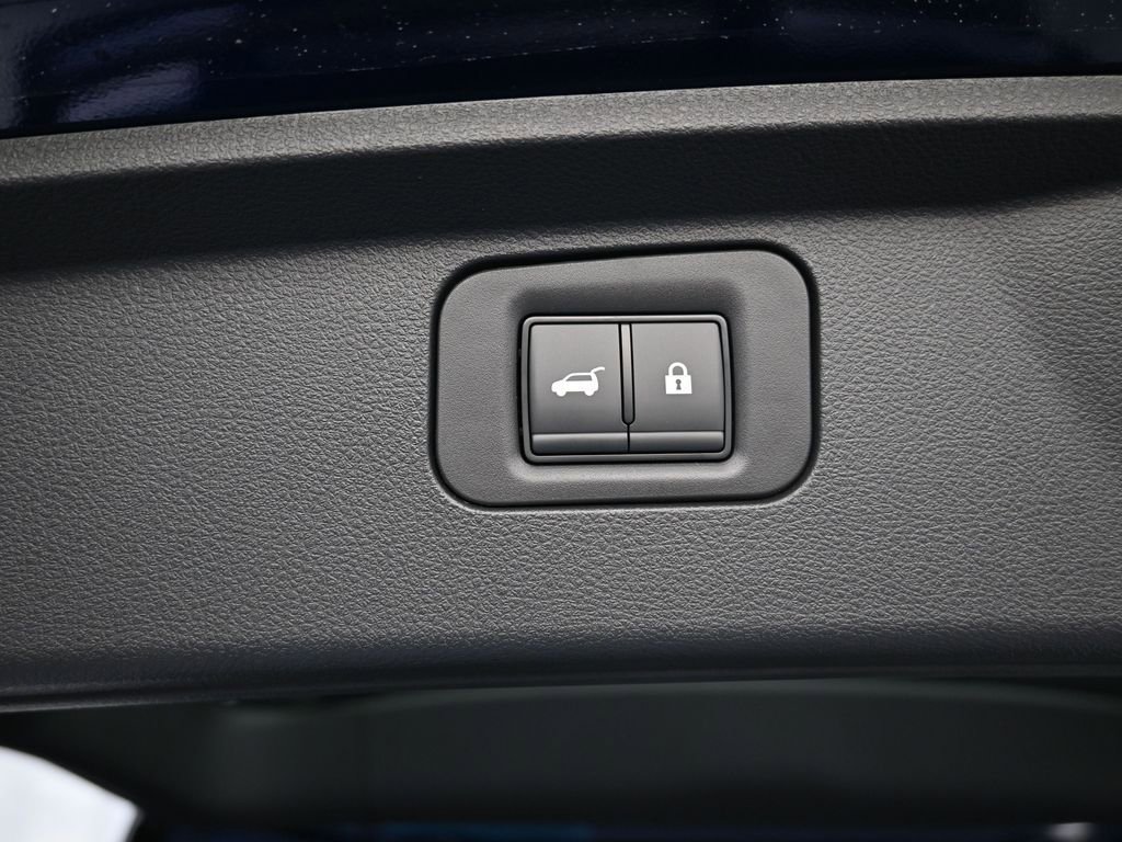 New 2025 Nissan Armada SL w/ Captain's Chari Seat Package image 26