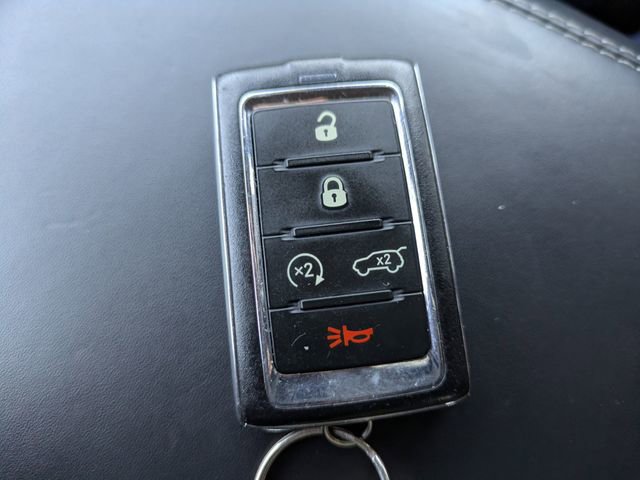 Used 2022 Jeep Grand Cherokee Overland w/ Luxury Tech Group IV image 34