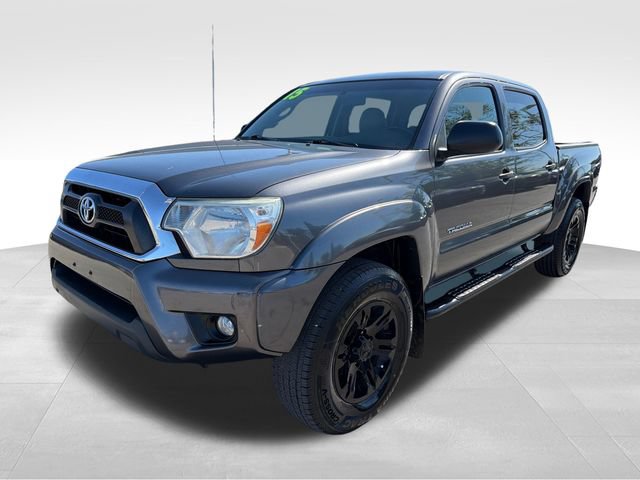 Used 2015 Toyota Tacoma 4x4 Double Cab w/ SR5 Package image 3