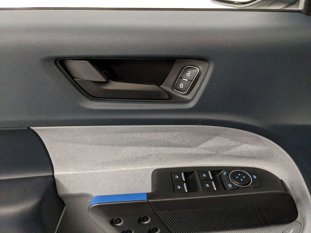 New 2026 Ford Maverick XLT image 17