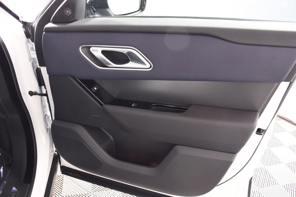 New 2026 Land Rover Range Rover Velar S AWD/4WD image 18