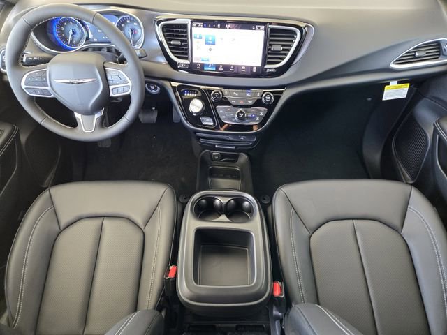 New 2026 Chrysler Voyager LX image 20