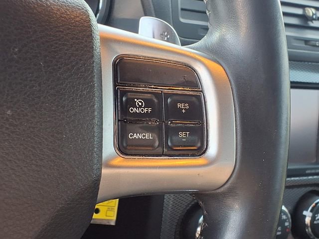 Used 2012 Dodge Challenger R/T RWD image 13