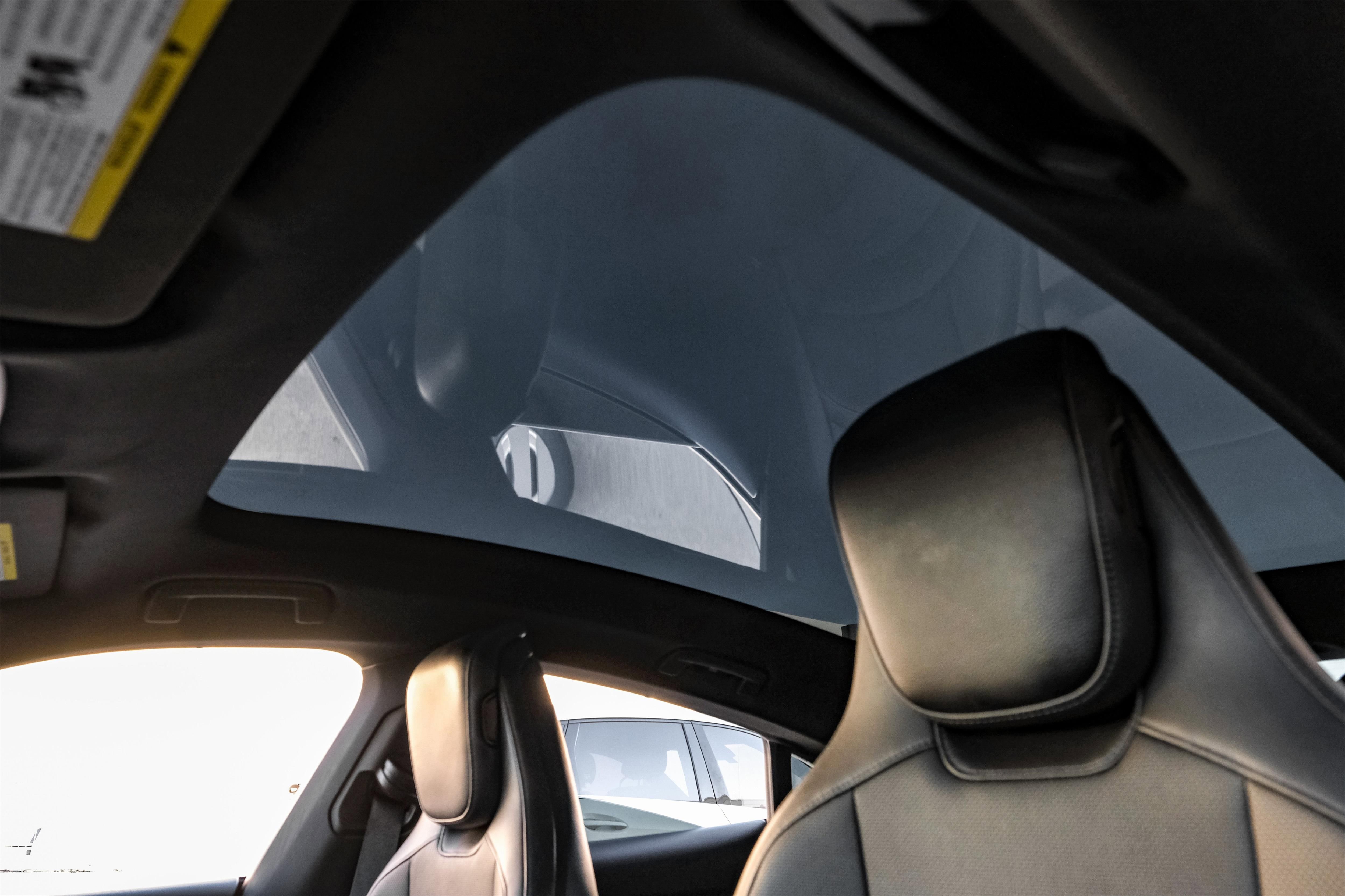 Used 2021 Porsche Taycan image 4