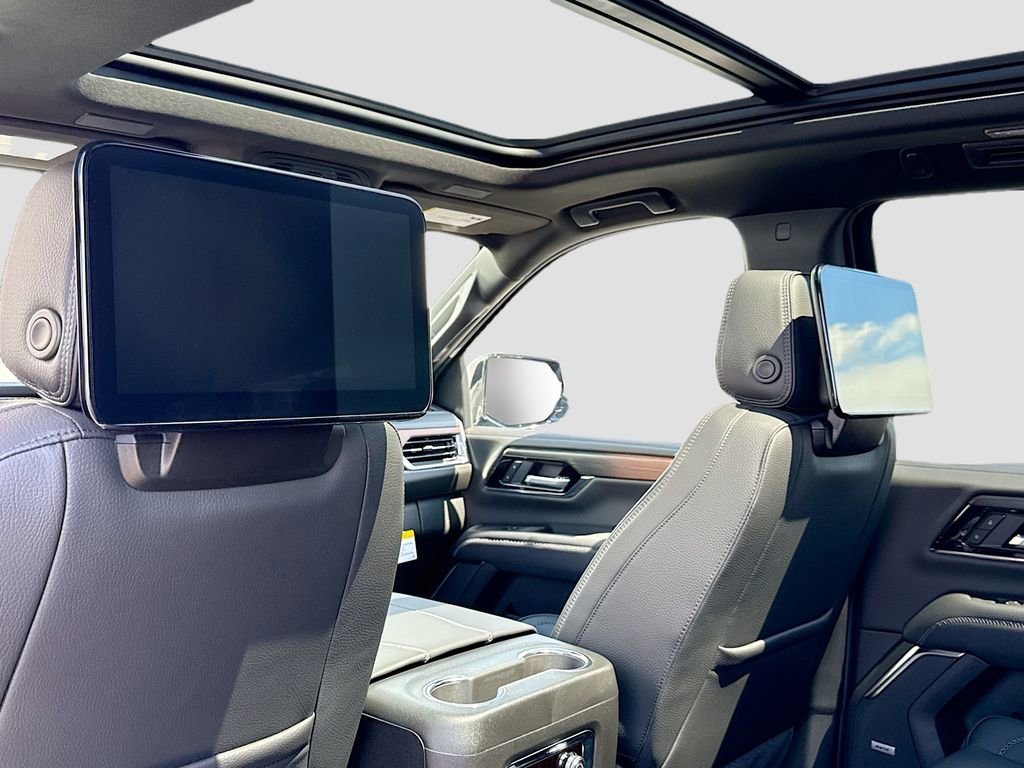 New 2026 GMC Yukon XL Denali w/ Denali Reserve Package image 27