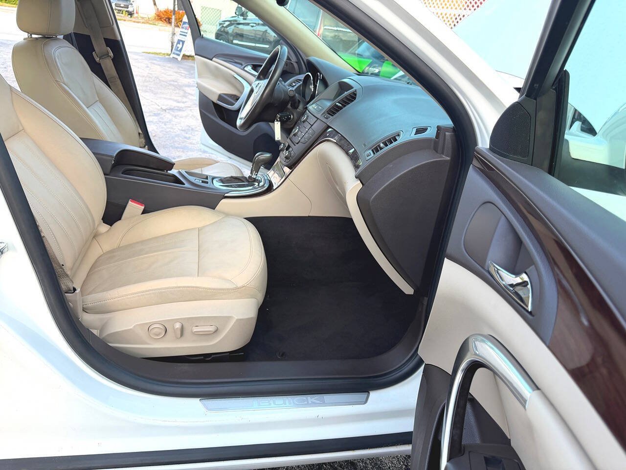 Used 2011 Buick Regal CXL Turbo FWD image 32