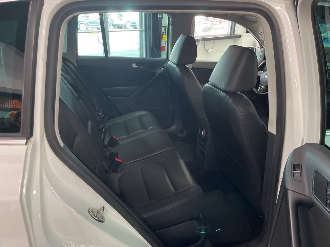 Used 2014 Volkswagen Tiguan SE AWD/4WD image 48