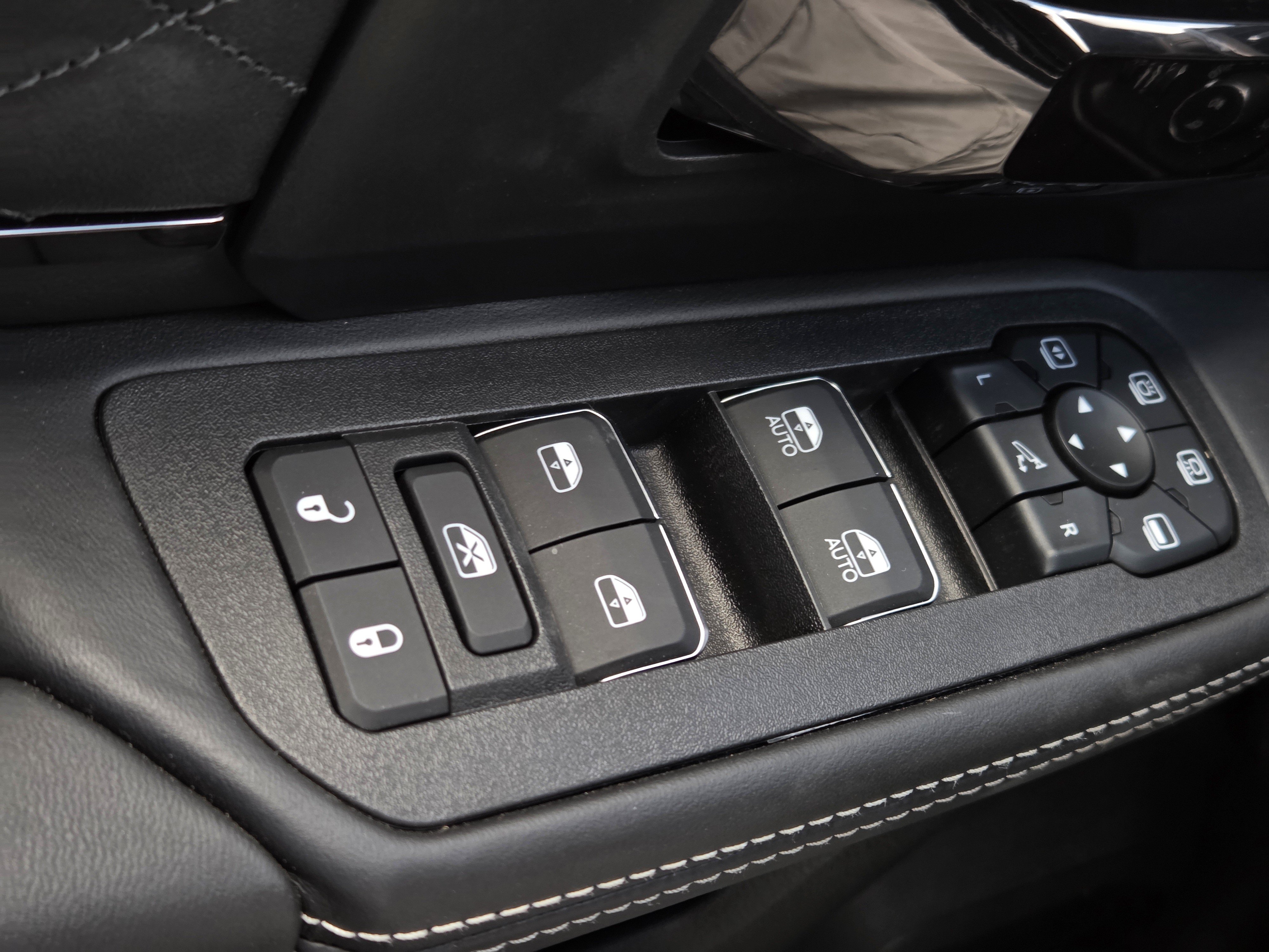 New 2026 RAM 2500 Limited AWD/4WD image 19