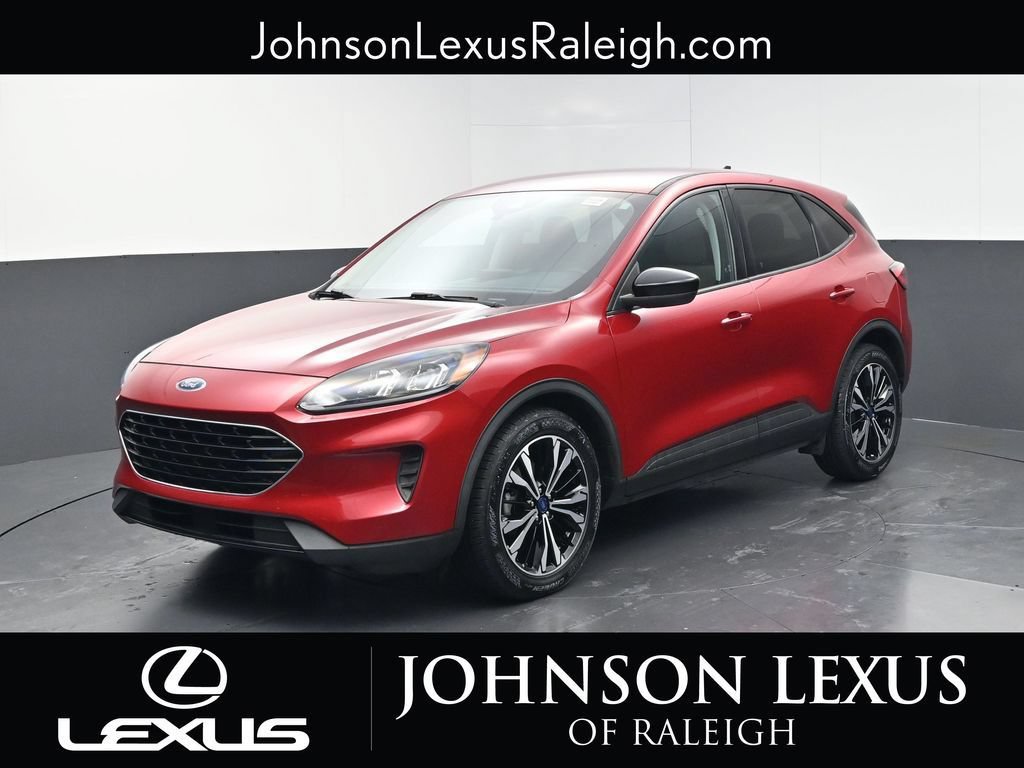 Used 2021 Ford Escape SE w/ SE Sport Appearance Package