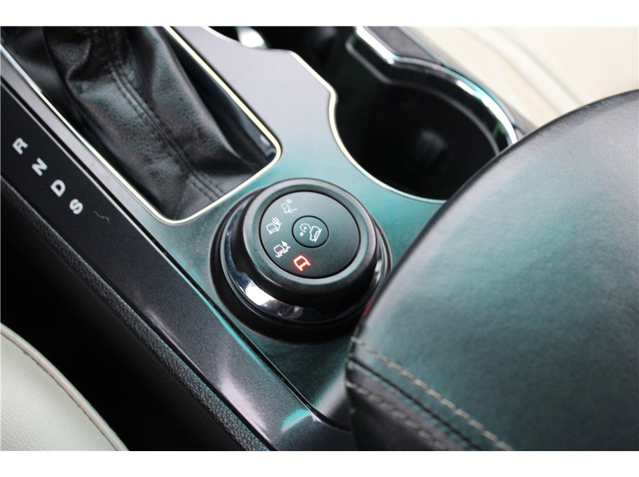 Used 2017 Ford Explorer Platinum image 28