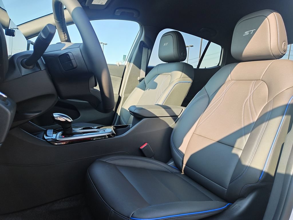 New 2026 Buick Envista Sport Touring w/ Convenience I Package FWD image 13