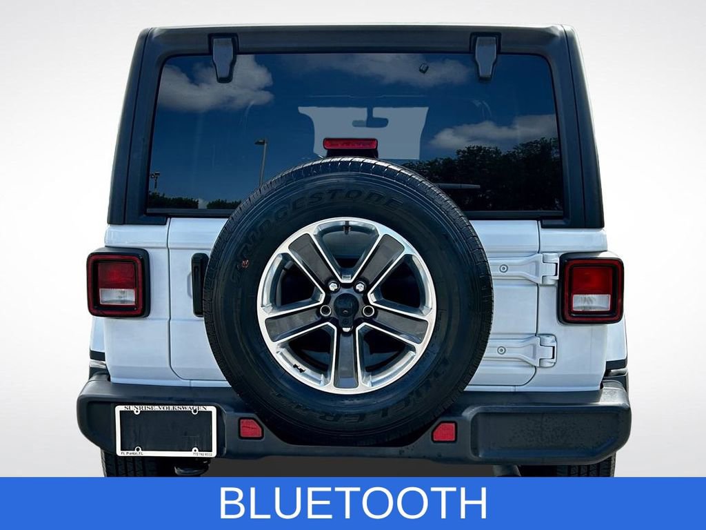 Used 2022 Jeep Wrangler Unlimited Sahara image 5