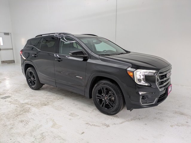Used 2023 GMC Terrain AT4 video 3