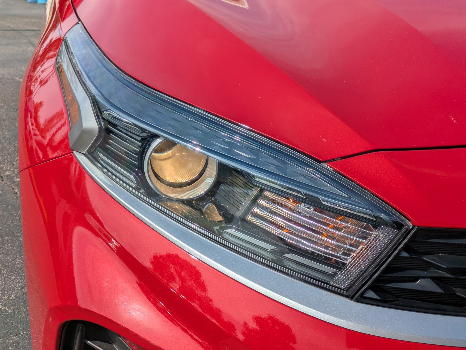 Certified 2023 Kia Forte LXS FWD image 8