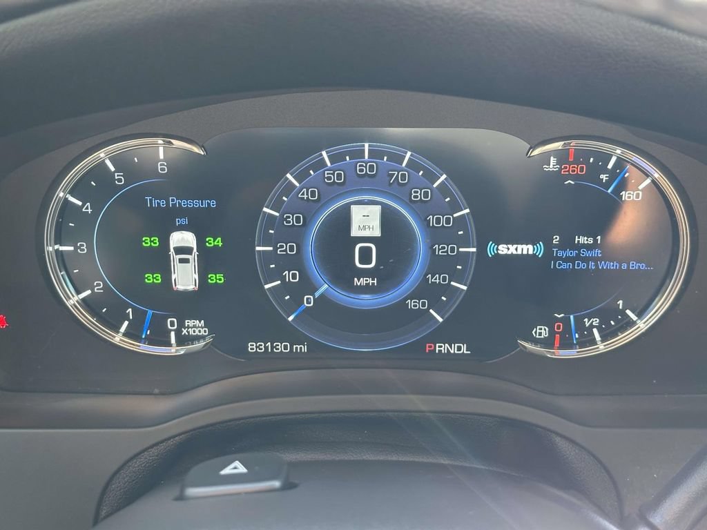 Used 2018 Cadillac Escalade Premium Luxury AWD/4WD image 19
