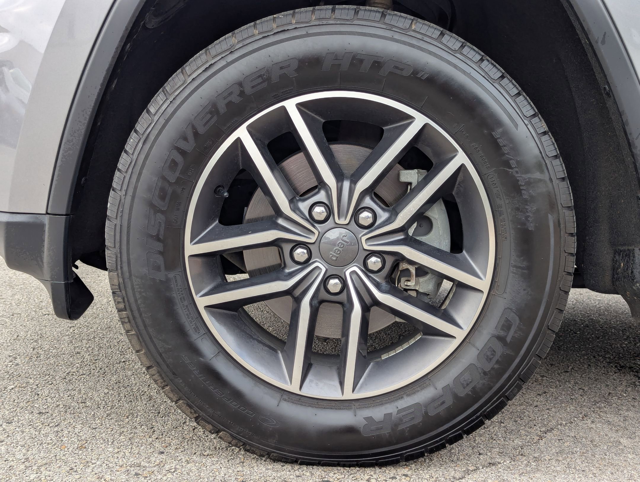 Used 2020 Jeep Grand Cherokee Limited image 31