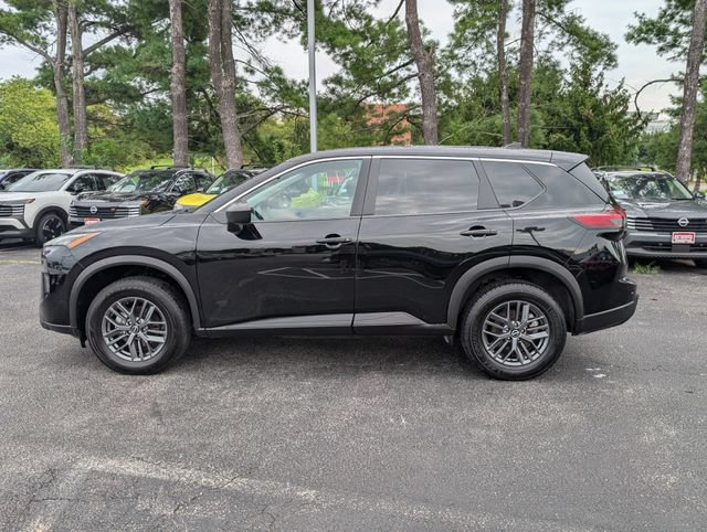 Used 2024 Nissan Rogue S FWD image 6