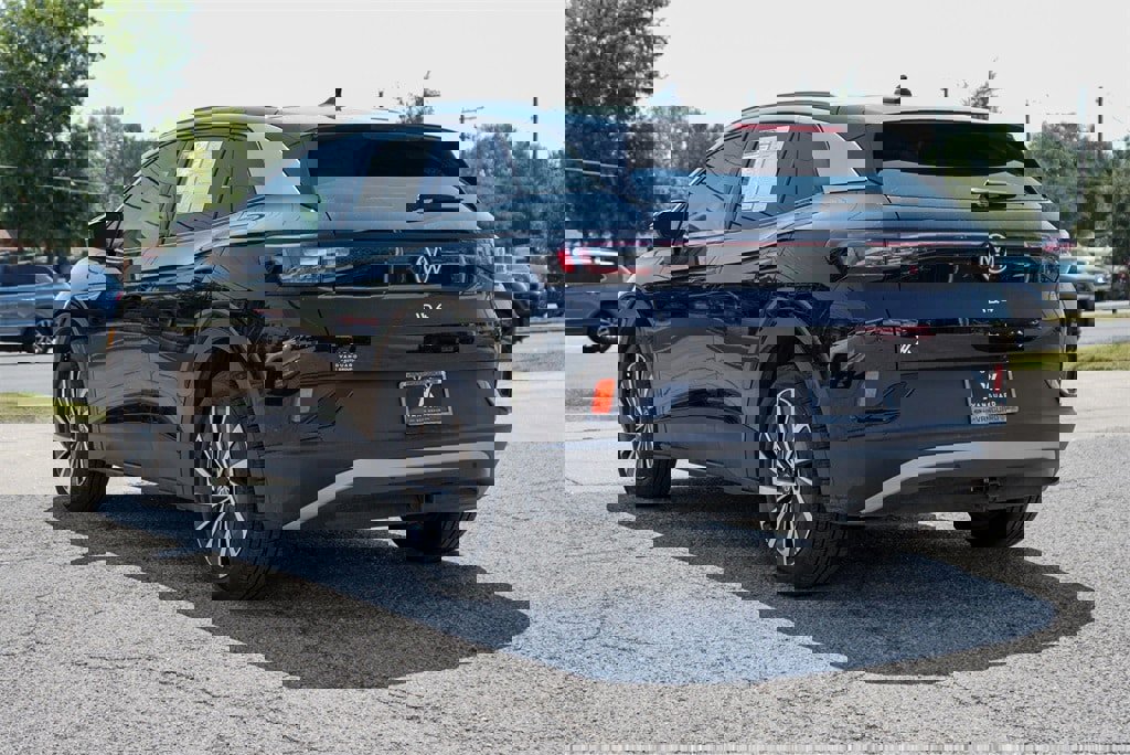 New 2023 Volkswagen ID.4 Pro S Plus image 6