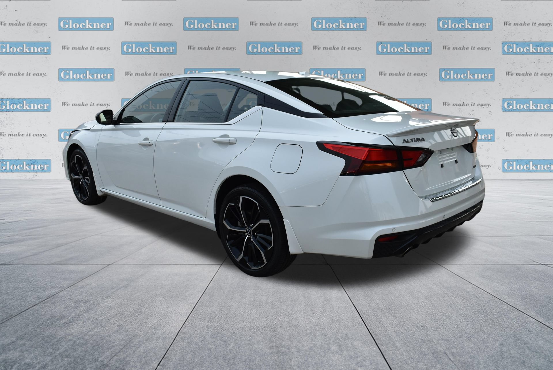 Used 2023 Nissan Altima 2.5 SR w/ SR Premium Package AWD/4WD image 8