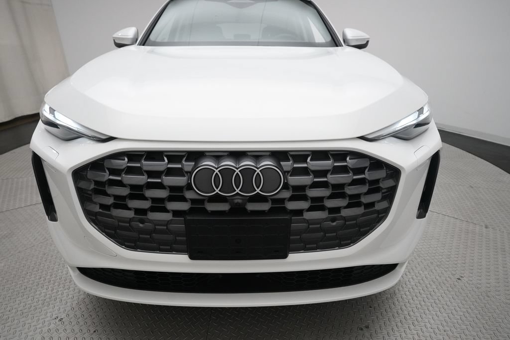 Certified 2025 Audi Q5 Premium w/ Convenience Package AWD/4WD image 4