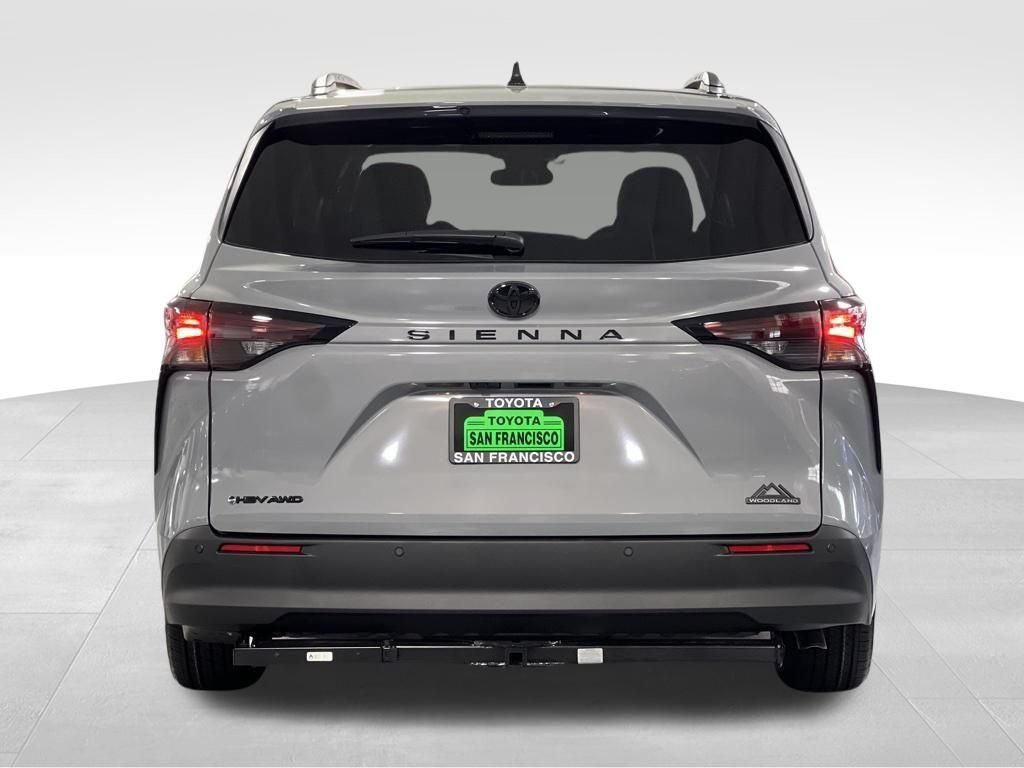 New 2026 Toyota Sienna XLE Woodland Edition AWD/4WD image 4