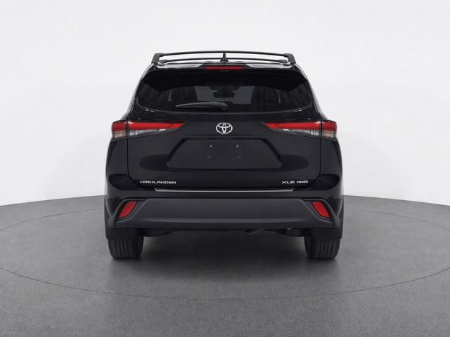 Used 2020 Toyota Highlander XLE AWD/4WD image 6
