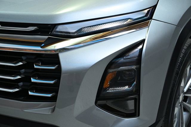 Used 2026 Chevrolet Equinox LT FWD image 14