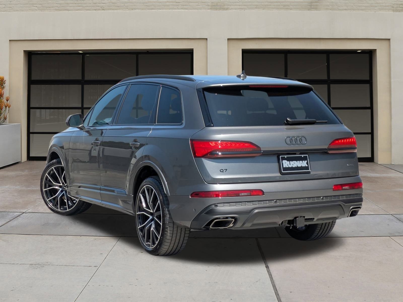 New 2025 Audi Q7 3.0T Premium Plus image 3